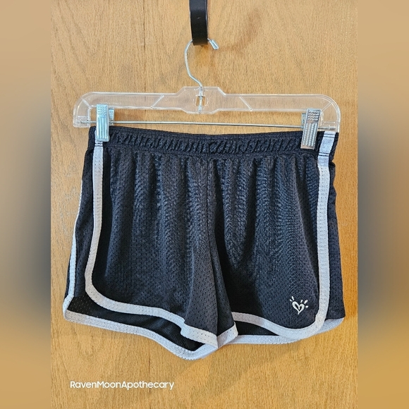 3/15$ Bundle Deal Justice Youth 16 Black Shorts - Picture 1 of 7
